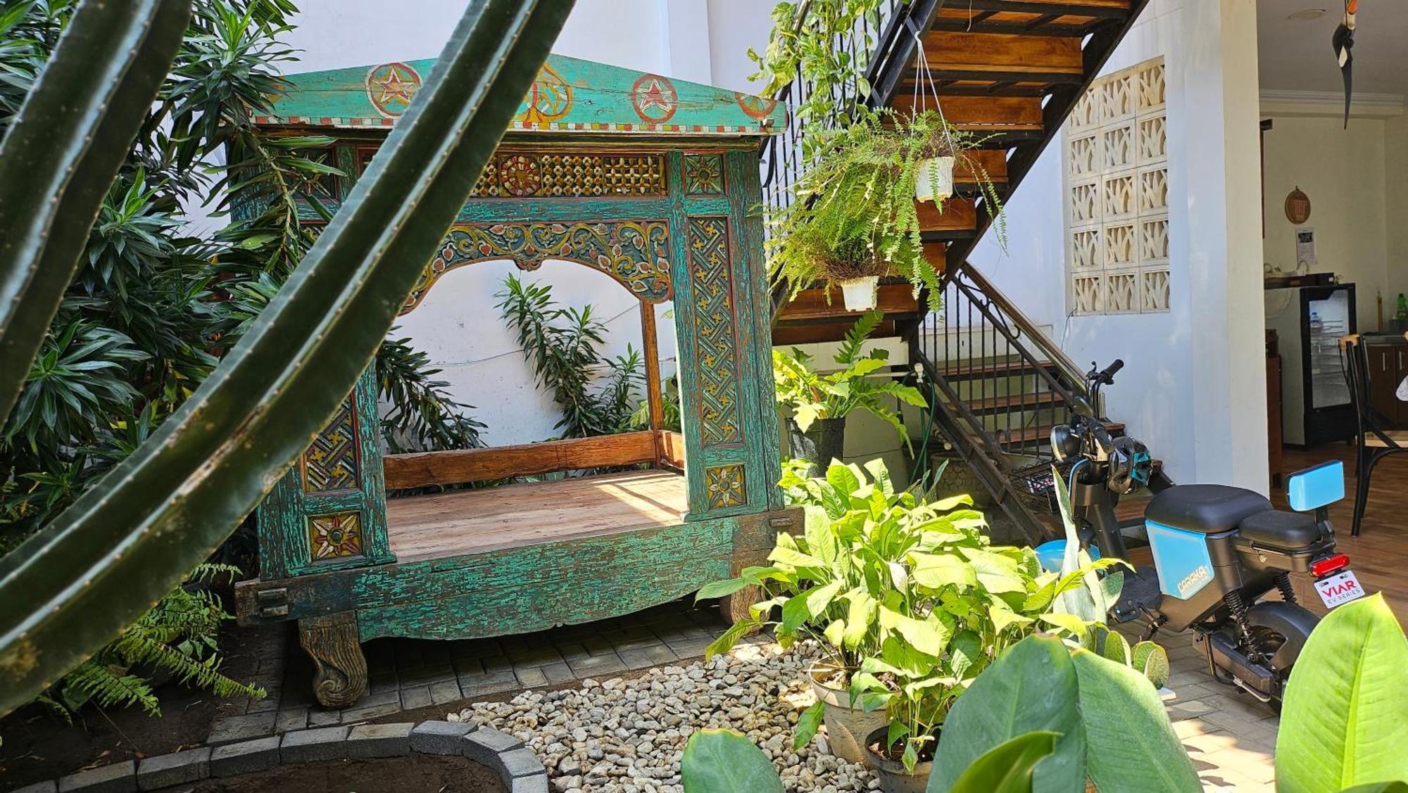 Surokarsan 9 House Yogyakarta Hotel ภายนอก รูปภาพ