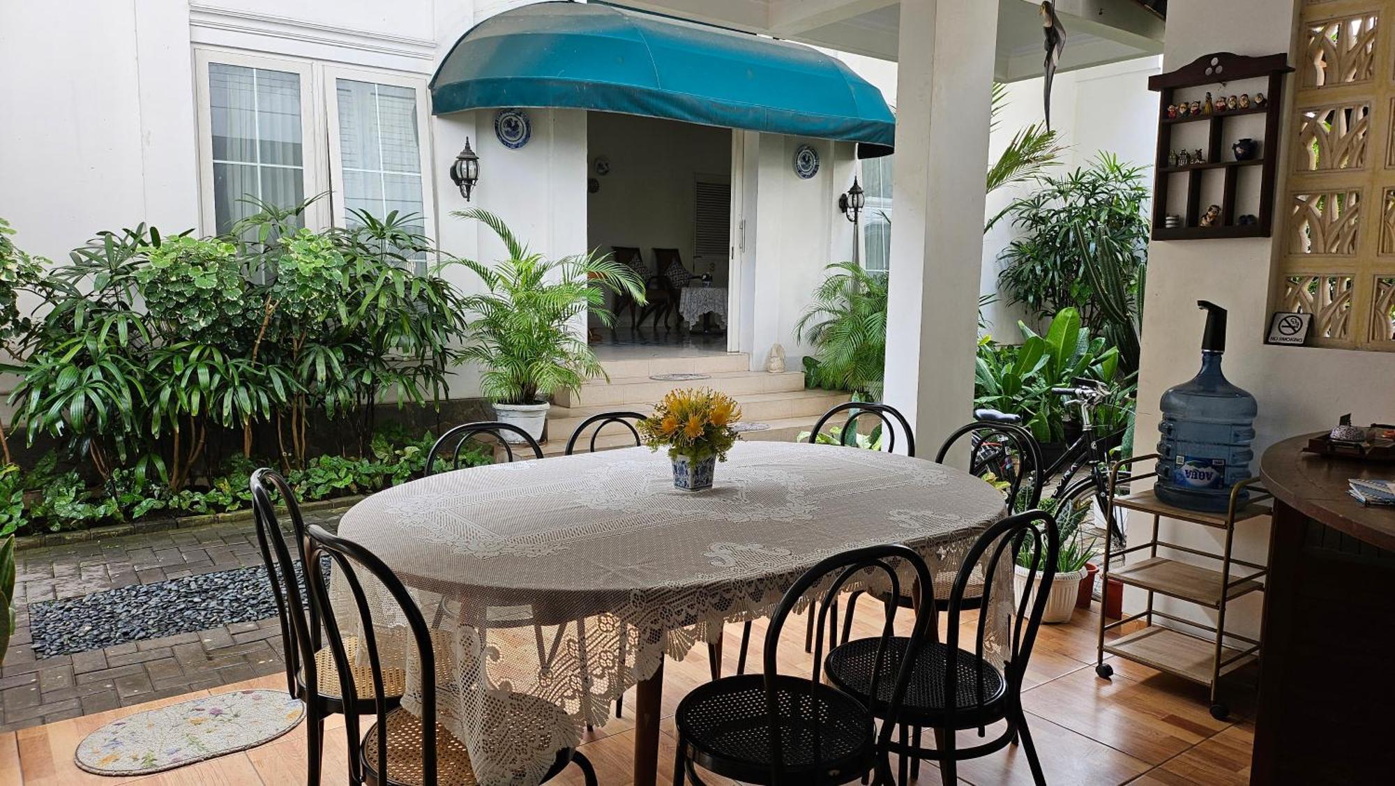 Surokarsan 9 House Yogyakarta Hotel ภายนอก รูปภาพ