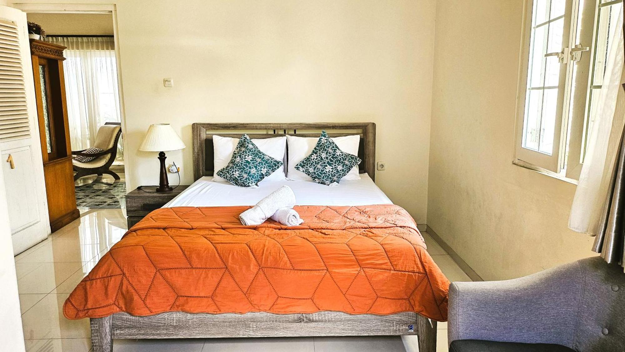 Surokarsan 9 House Yogyakarta Hotel ภายนอก รูปภาพ